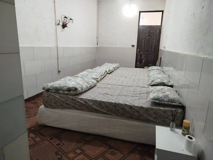 بوم گردی شباهنگ - واحد چهارتخته - داخل اتاق