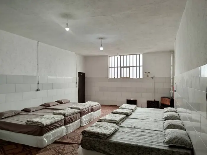 بوم گردی شباهنگ - واحد هشت تخته - داخل اتاق