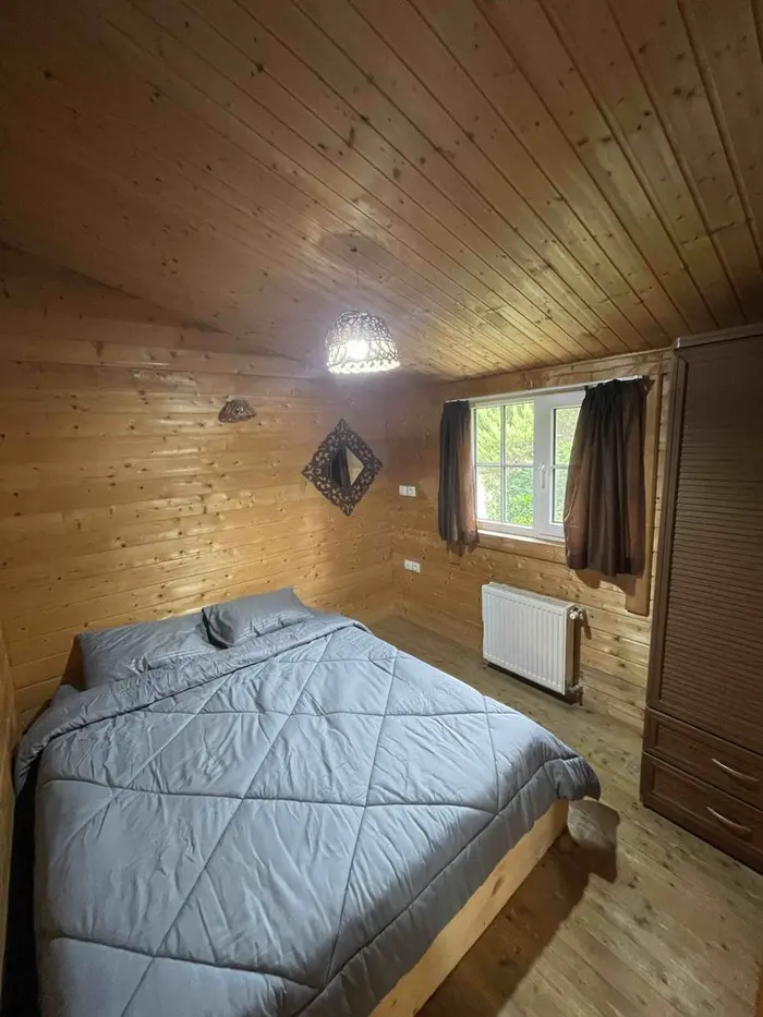 کلبه دوخوابه چوبی لیالستان - اتاق خواب