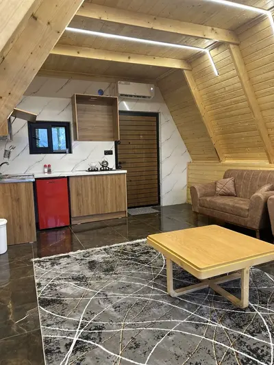 سوئیت دوخوابه سوئیسی جکوزی دار خان