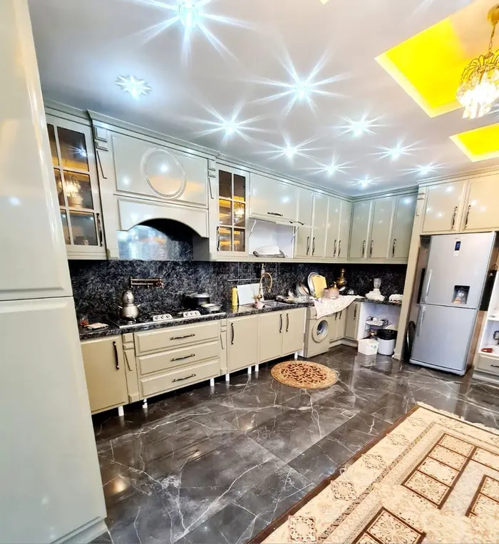 ویلا چهارخوابه عمارت لاین - آشپزخانه