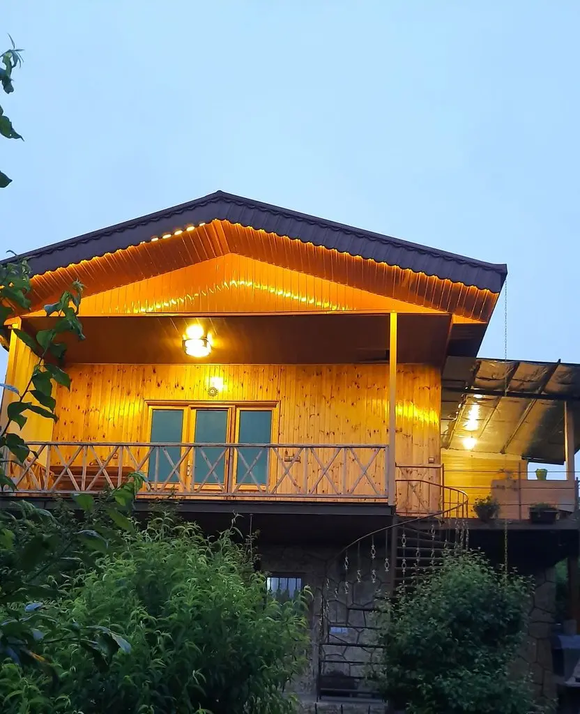 کلبه یک خوابه کلبه چوبی جکوزی دار بابا رجب