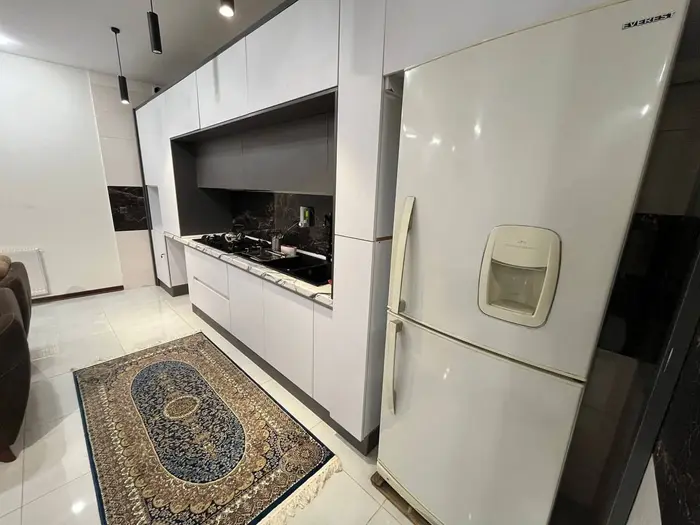 ویلا دوخوابه - استخردار باغ بیات 2