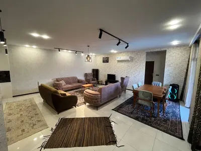 ویلا دوخوابه استخردار آبگرم باغ بیات