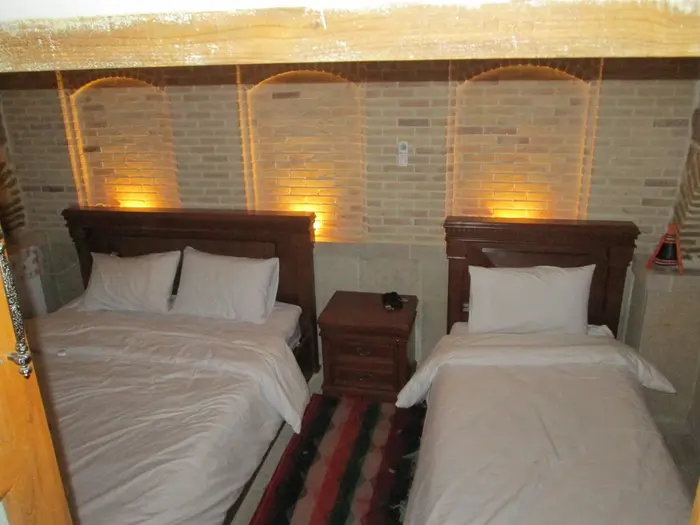 اقامتگاه سنتی سینا - واحد سه تخته 3