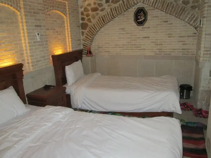 اقامتگاه سنتی سینا - واحد سه تخته 3