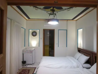 اقامتگاه سنتی سینا - واحد سه تخته 9