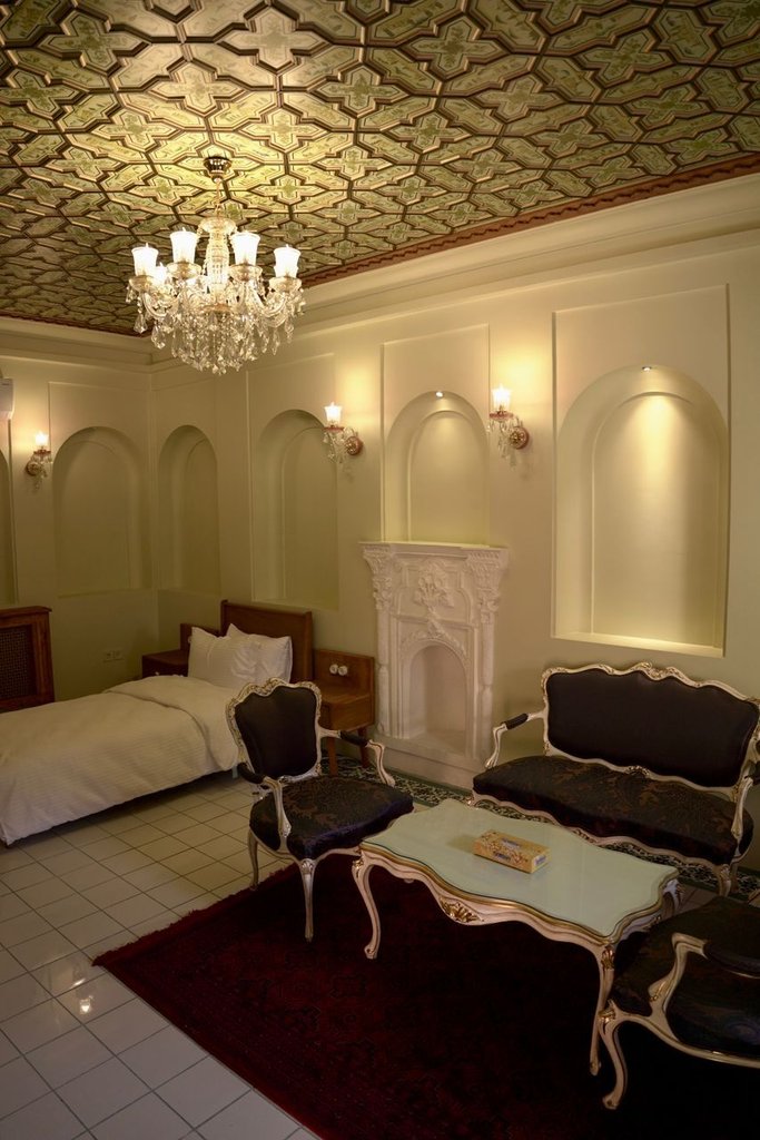 عمارت فرهادی - واحد یک خوابه اُرسی پستو