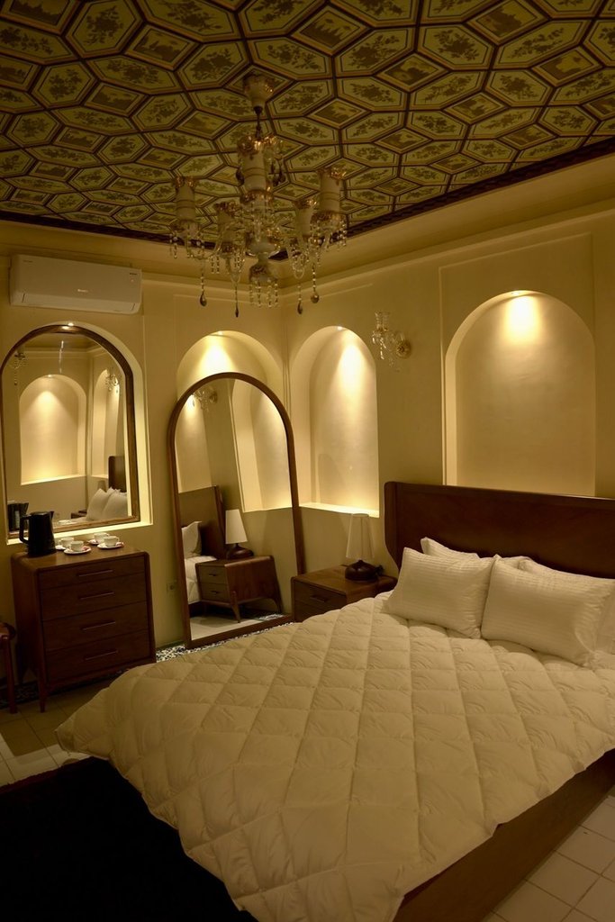 عمارت فرهادی - واحد یک خوابه اُرسی پستو