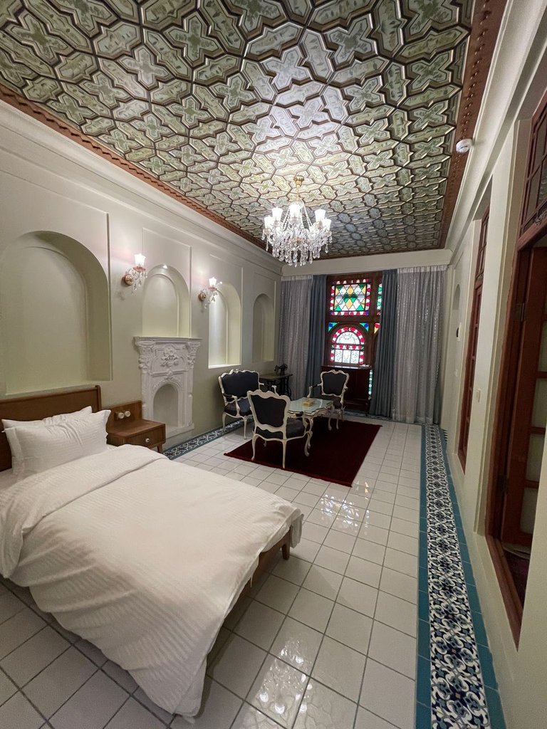 عمارت فرهادی - واحد یک خوابه اُرسی پستو