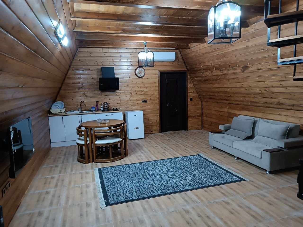 یک خوابه سوئیسی آرمین