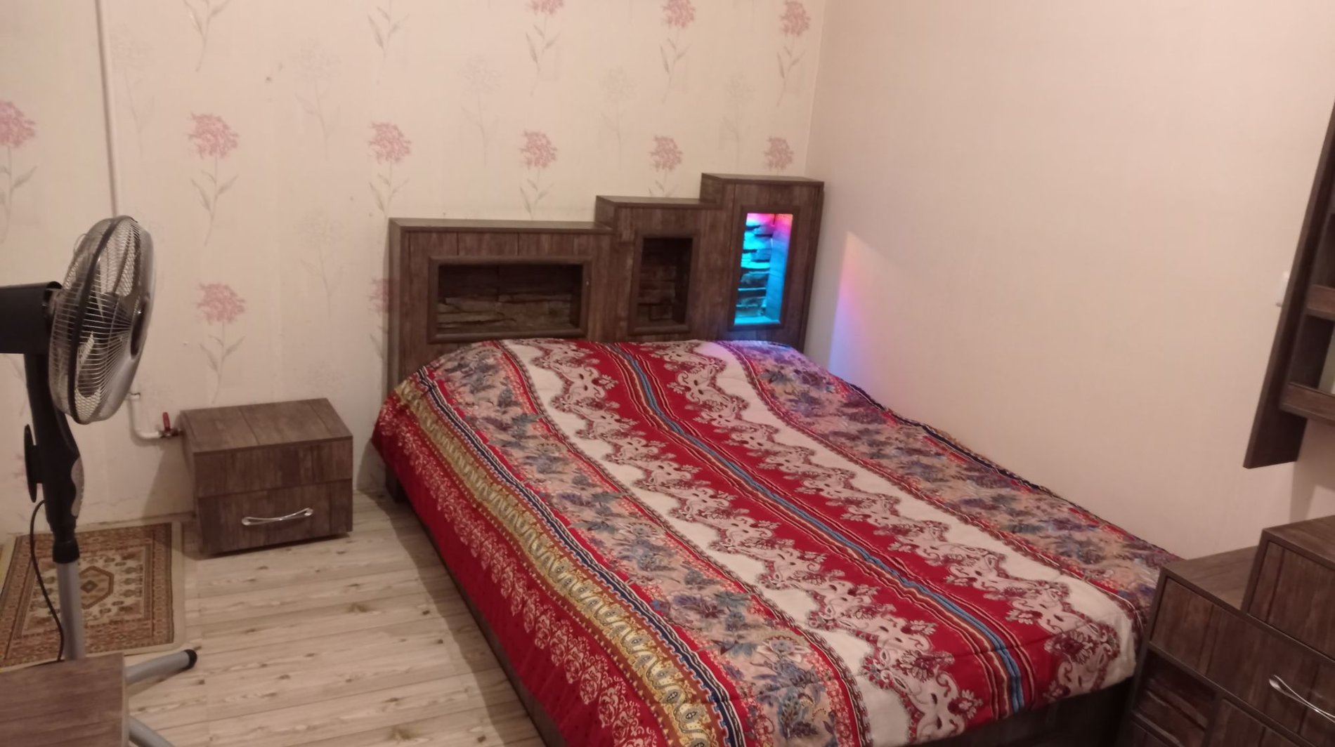 ویلا یک خوابه استخردار ازنق