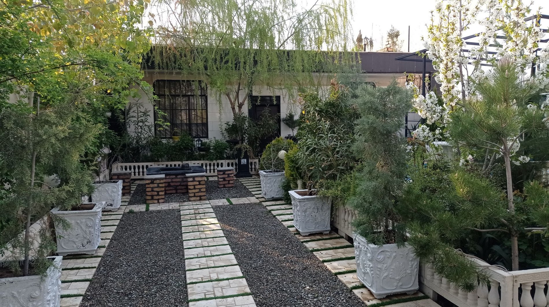 ویلا یک خوابه استخردار ازنق