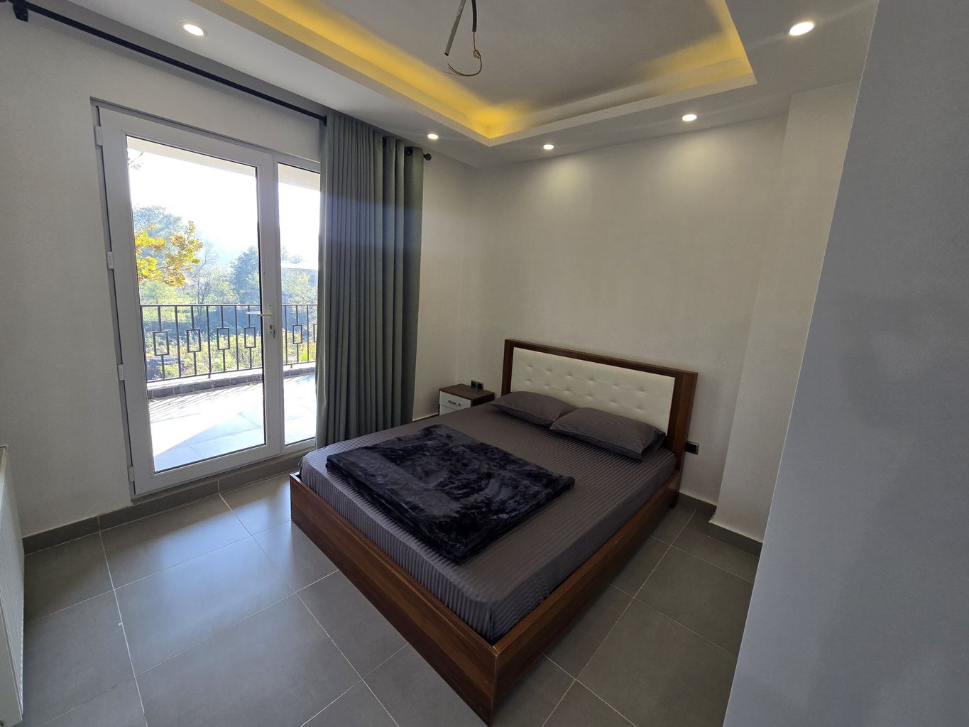 سه خوابه دوبلکس جنگلی نیلوفر