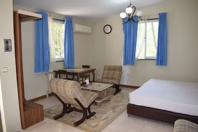 سوئیت فلت پروانه