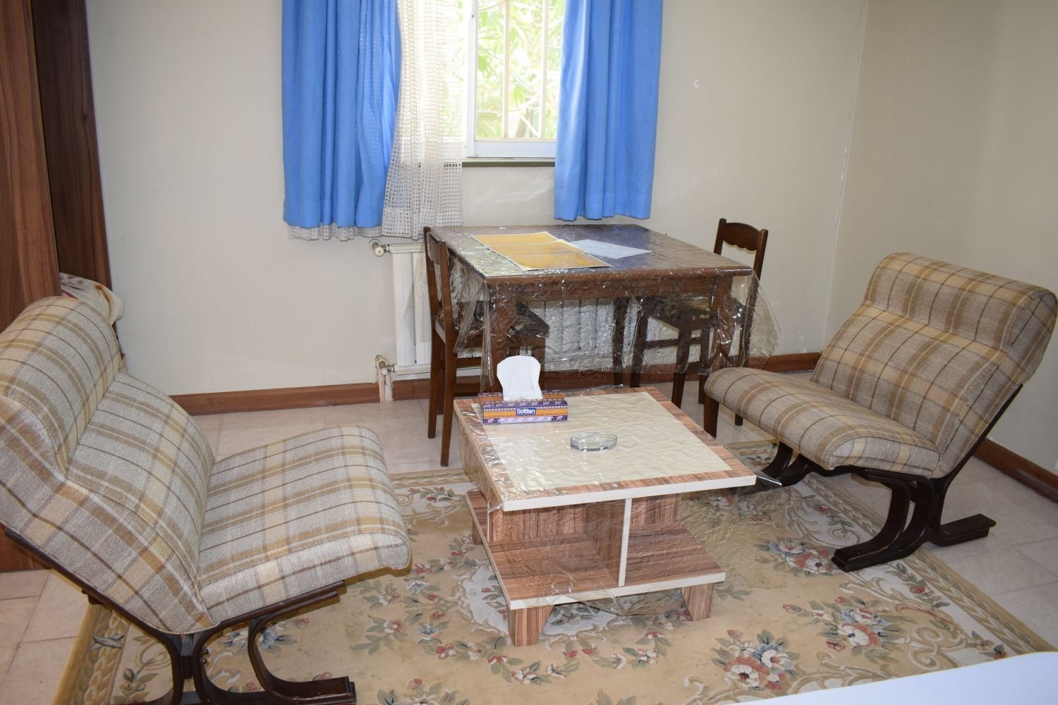 سوئیت فلت پروانه - مبلمان