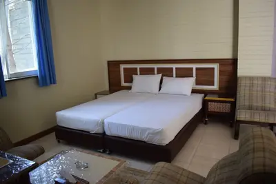 سوئیت فلت پروانه