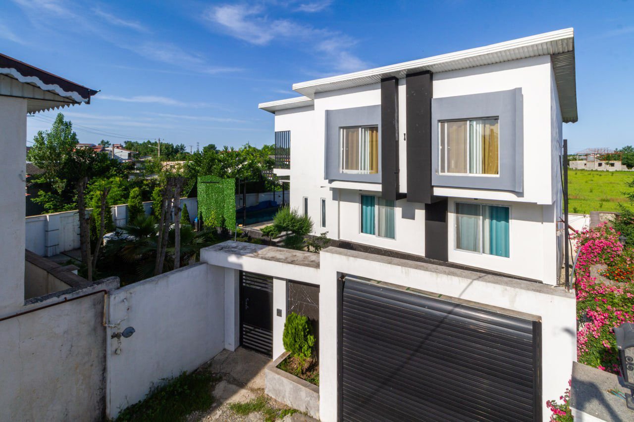 ویلا دوخوابه استخردار آبگرم بارشین