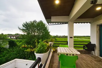 ویلا دوخوابه استخردار آبگرم بارشین