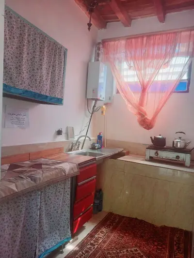 بومگردی سنگسری - واحد فانوس