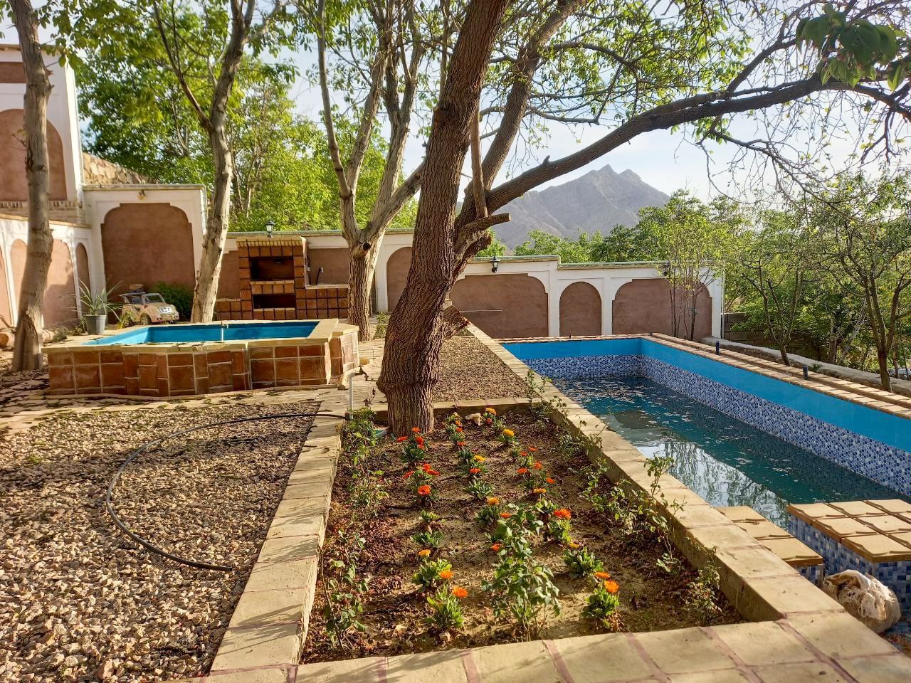 بوم گردی سنگسری - واحد فانوس