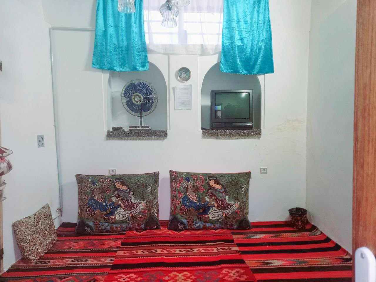 بوم گردی سنگسری - واحد مهتابی