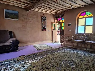 بومگردی دل‌آرام عباسیان - واحد ۱