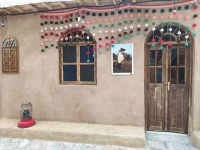 بومگردی دلآرام عباسیان - واحد 2