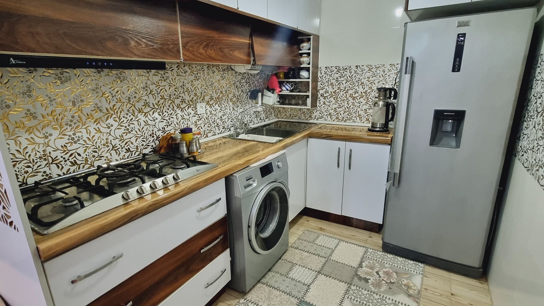 ویلا یک خوابه جنگلی آبتین - یخچال،چایساز،سینک،تصویه آب،لباسشویی،گاز