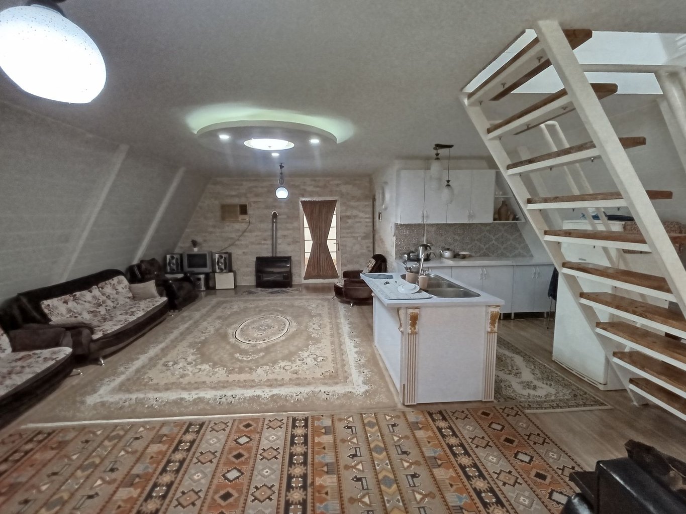 کلبه یک خوابه سوئیسی ابراهیمی