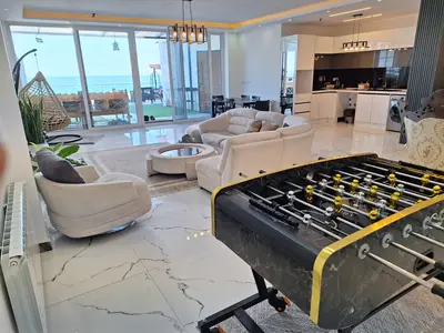 آپارتمان دوخوابه پنت هاوس ساحلی باتیس 1