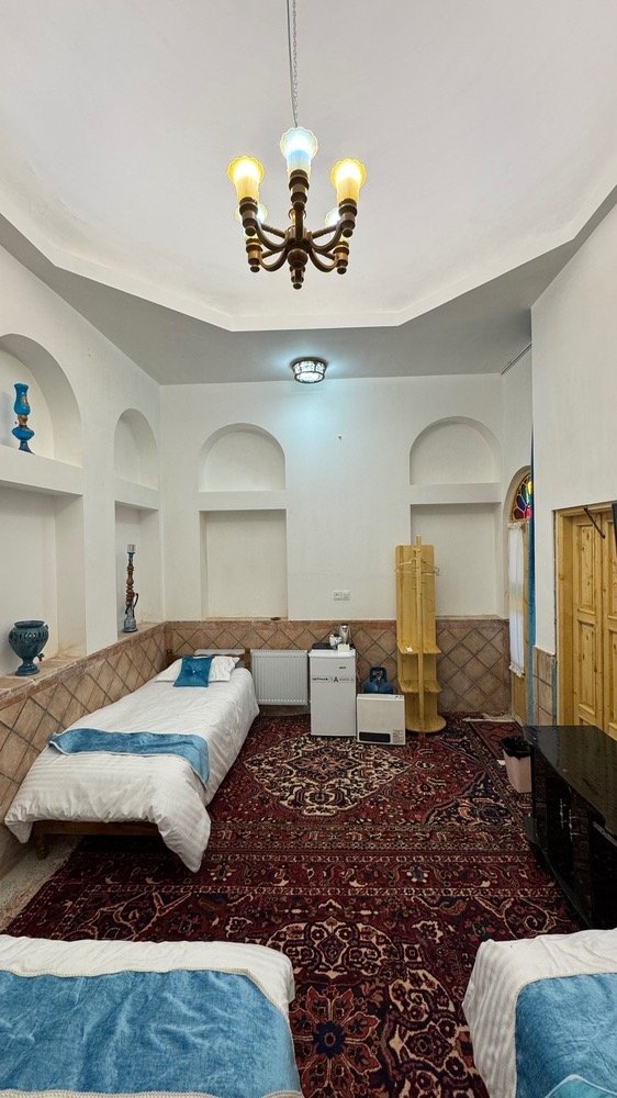 بوم گردی عمارت میرزا مهدی خان - واحد ۲۰ متری
