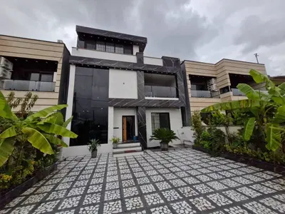 ویلا چهارخوابه تریپلکس استخردار ارکیده