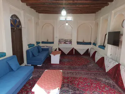 اقامتگاه سنتی دمواژه - واحد سه دری