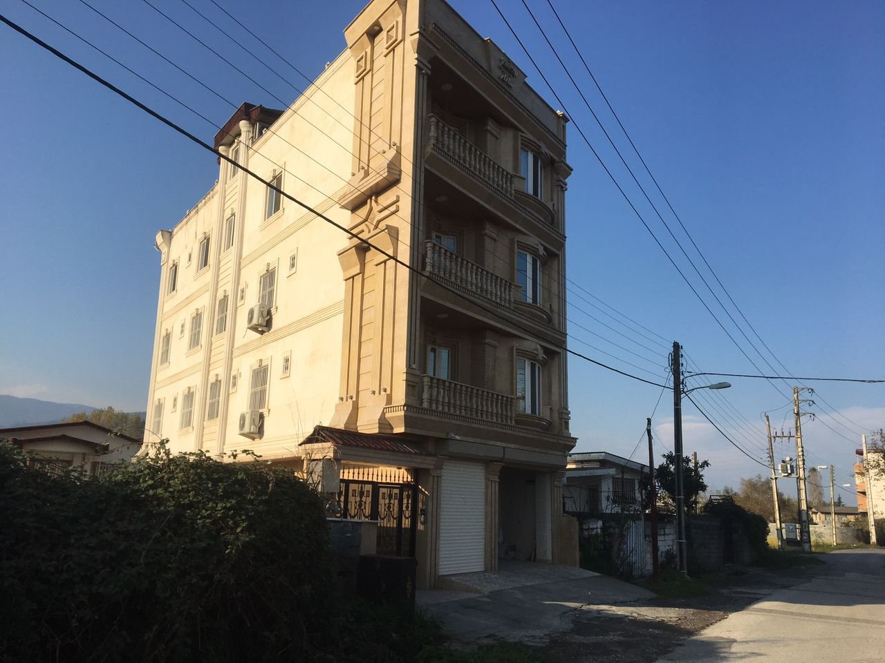 آپارتمان دوخوابه ساناز