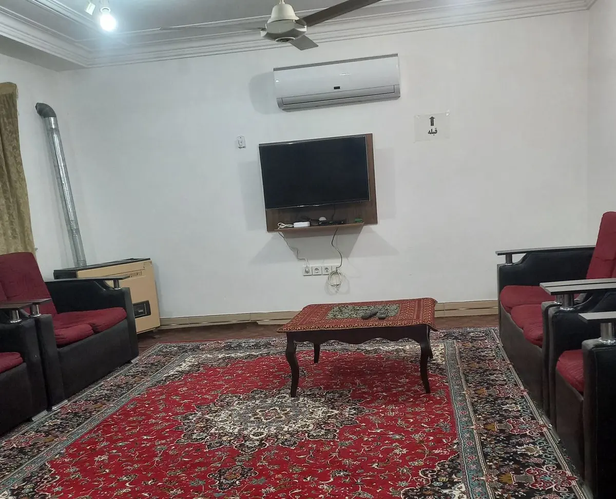 سوئیت دوخوابه جنگلی سرخ