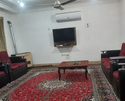 سوئیت دوخوابه جنگلی سرخ