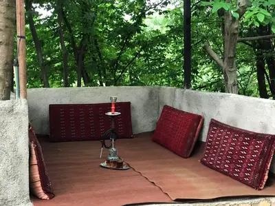 سوئیت دوخوابه جنگلی سرخ