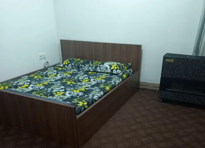 سوئیت دوخوابه جنگلی سرخ