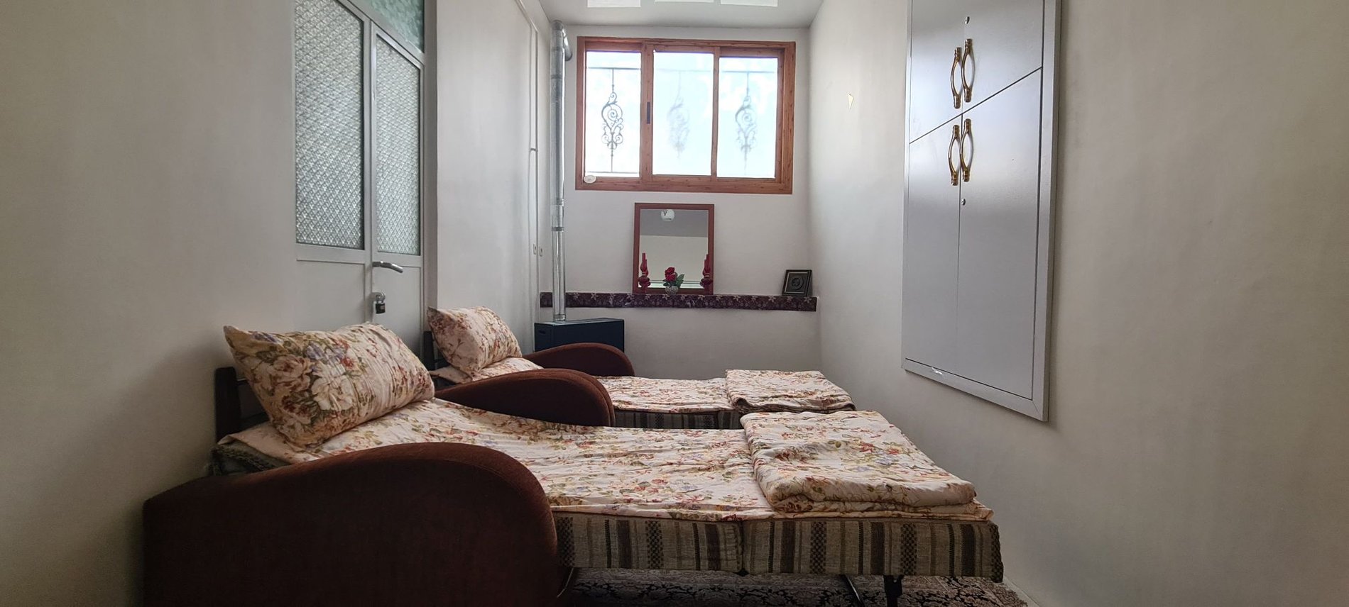 یک خوبه قوری مِرجنون