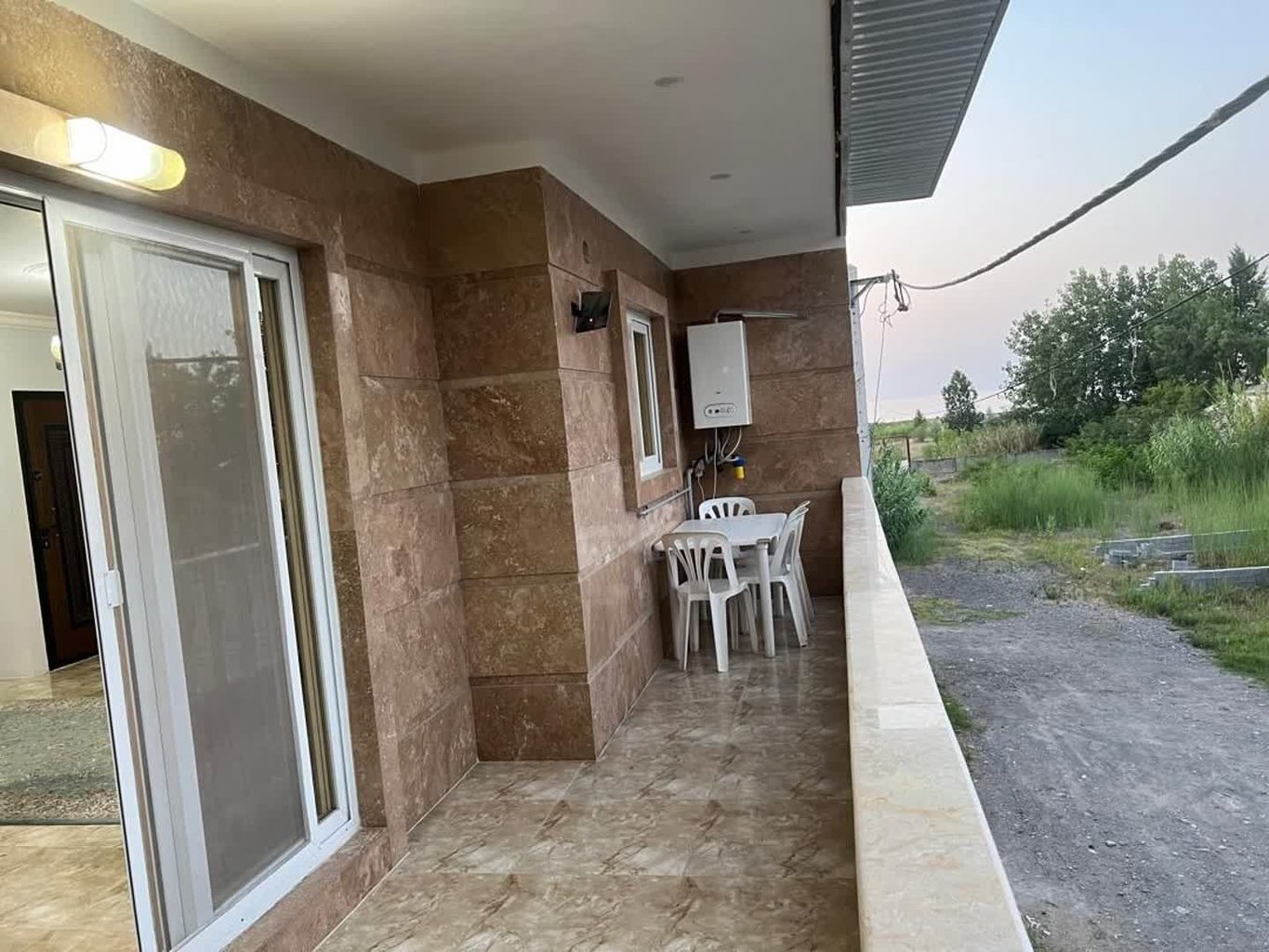 ویلا دوخوابه ساحلی محمدرضا - تراس