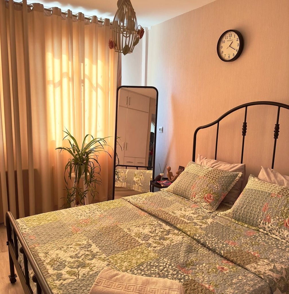 آپارتمان دوخوابه عزیزی 3