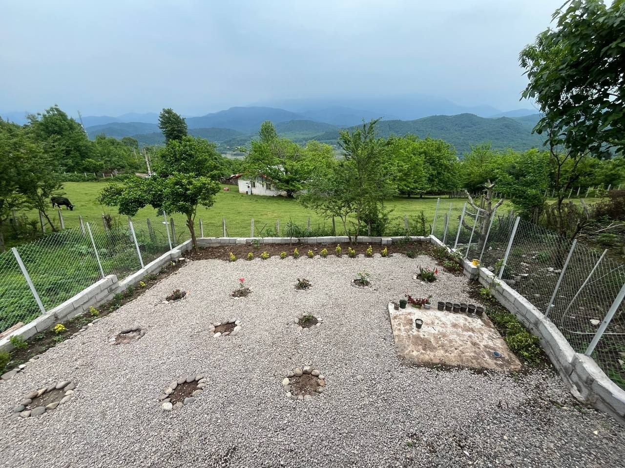 یک خوابه جنگلی مادر