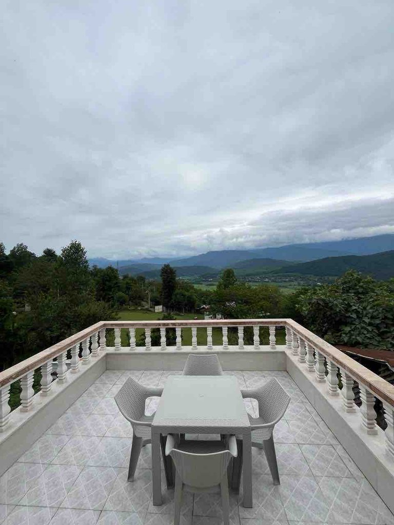 یک خوابه جنگلی مادر