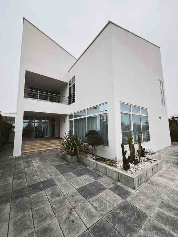 سه خوابه استخردار چهارفصل سورنا