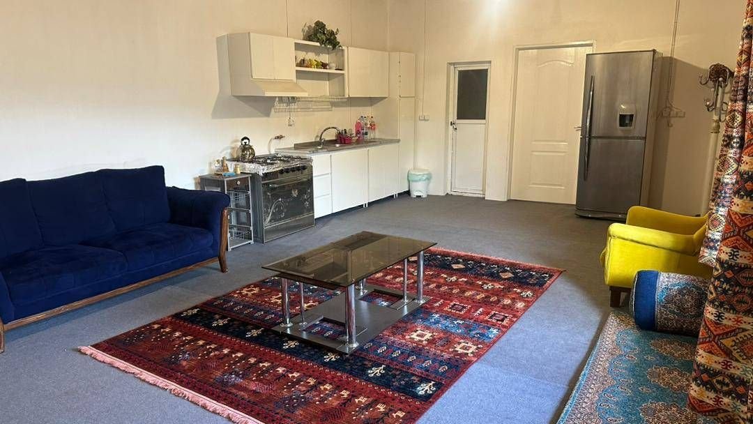 کلبه یک خوابه ماه سو - نمای داخل سالن
