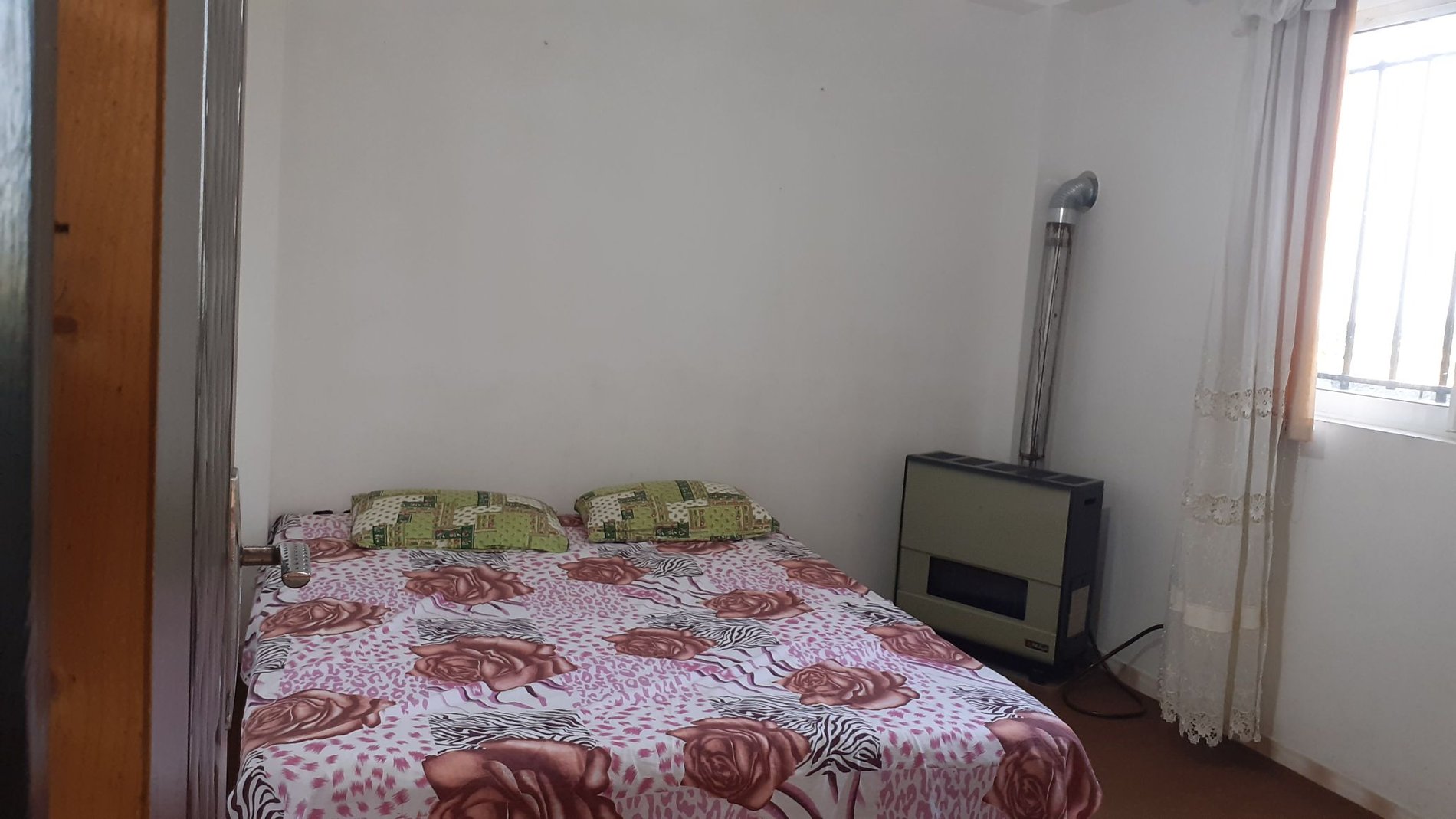 ویلا یک خوابه روستایی تنها