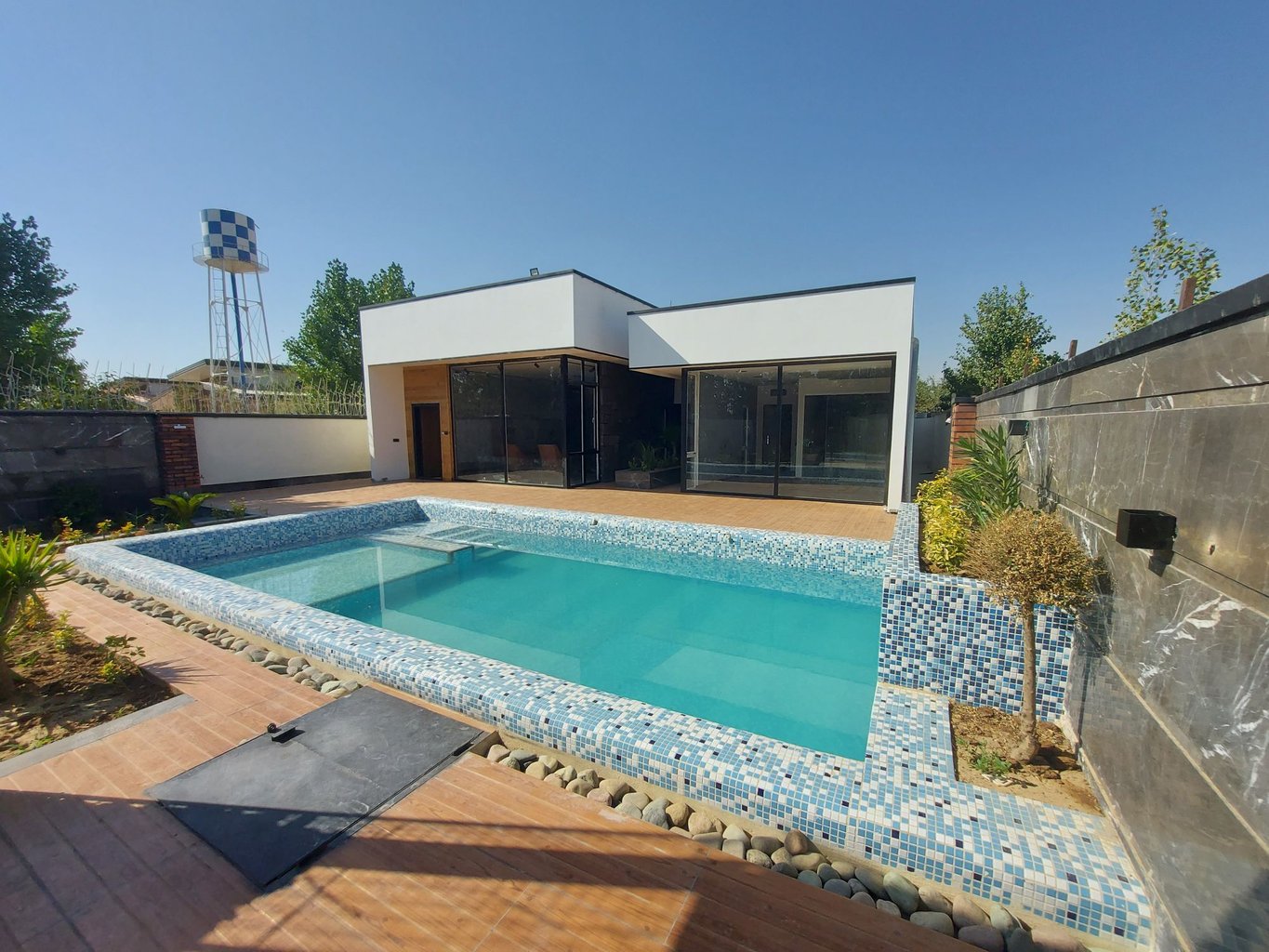 ویلا دوخوابه استخردار رز 101