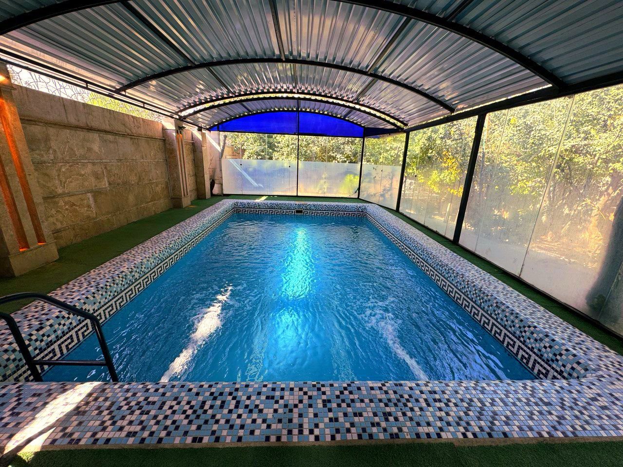 دوخوابه استخردار آبگرم یزدان 38