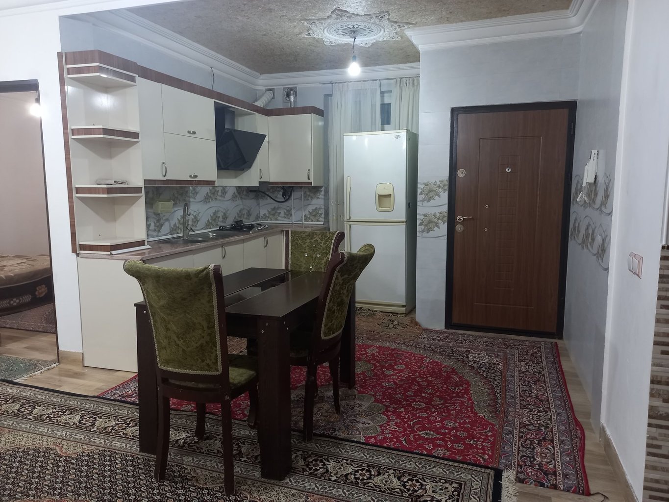 سوئیت دوخوابه گلشن 43